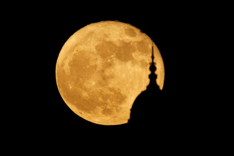 “Strawberry Moon” is happening this weekend.  Here’s what you need to know